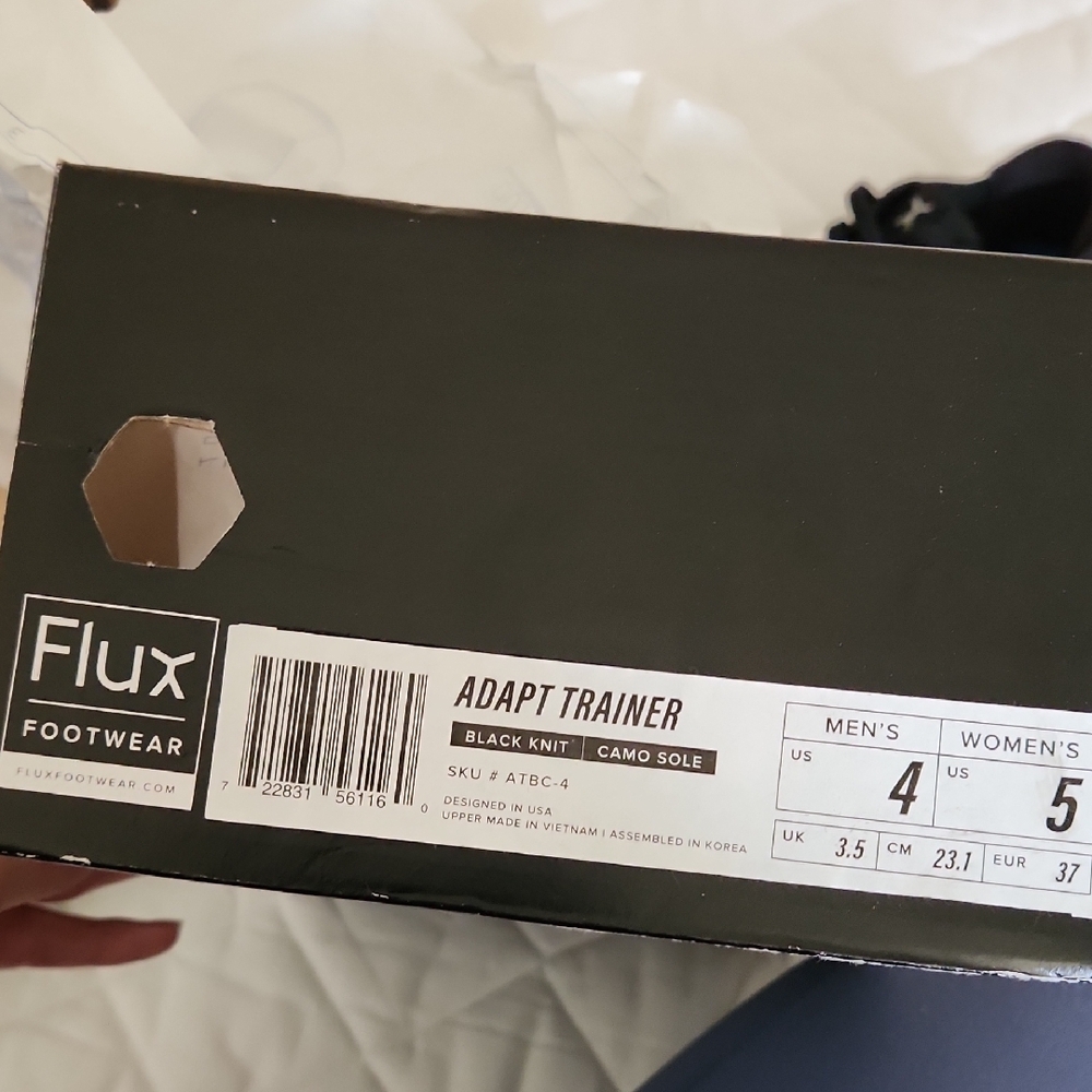 Lux Black Sneakers with Blue Patterned Sole - Picture 5 of 5